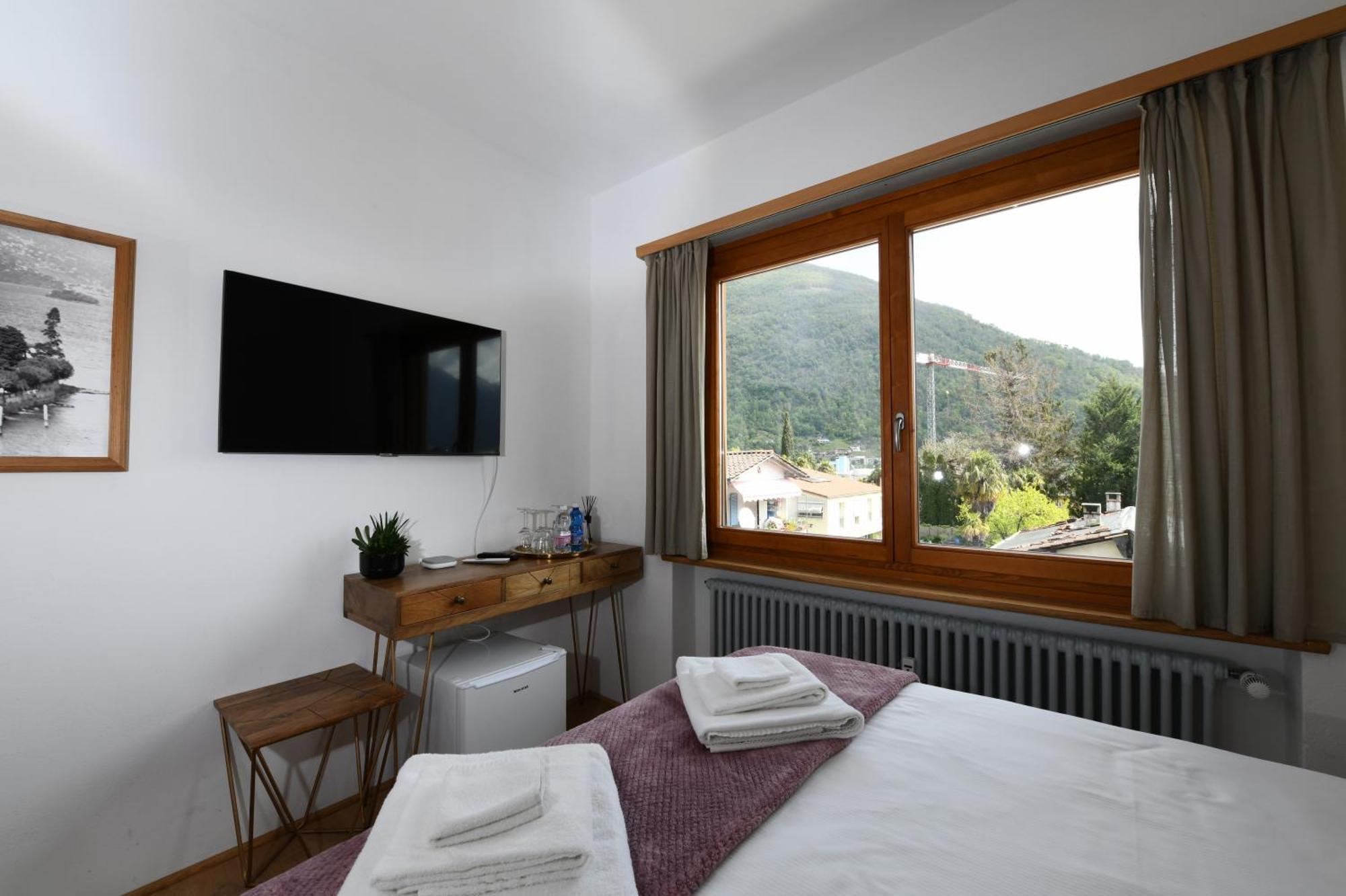 7Rooms - Self Check-In 24H Free Parking Losone ภายนอก รูปภาพ