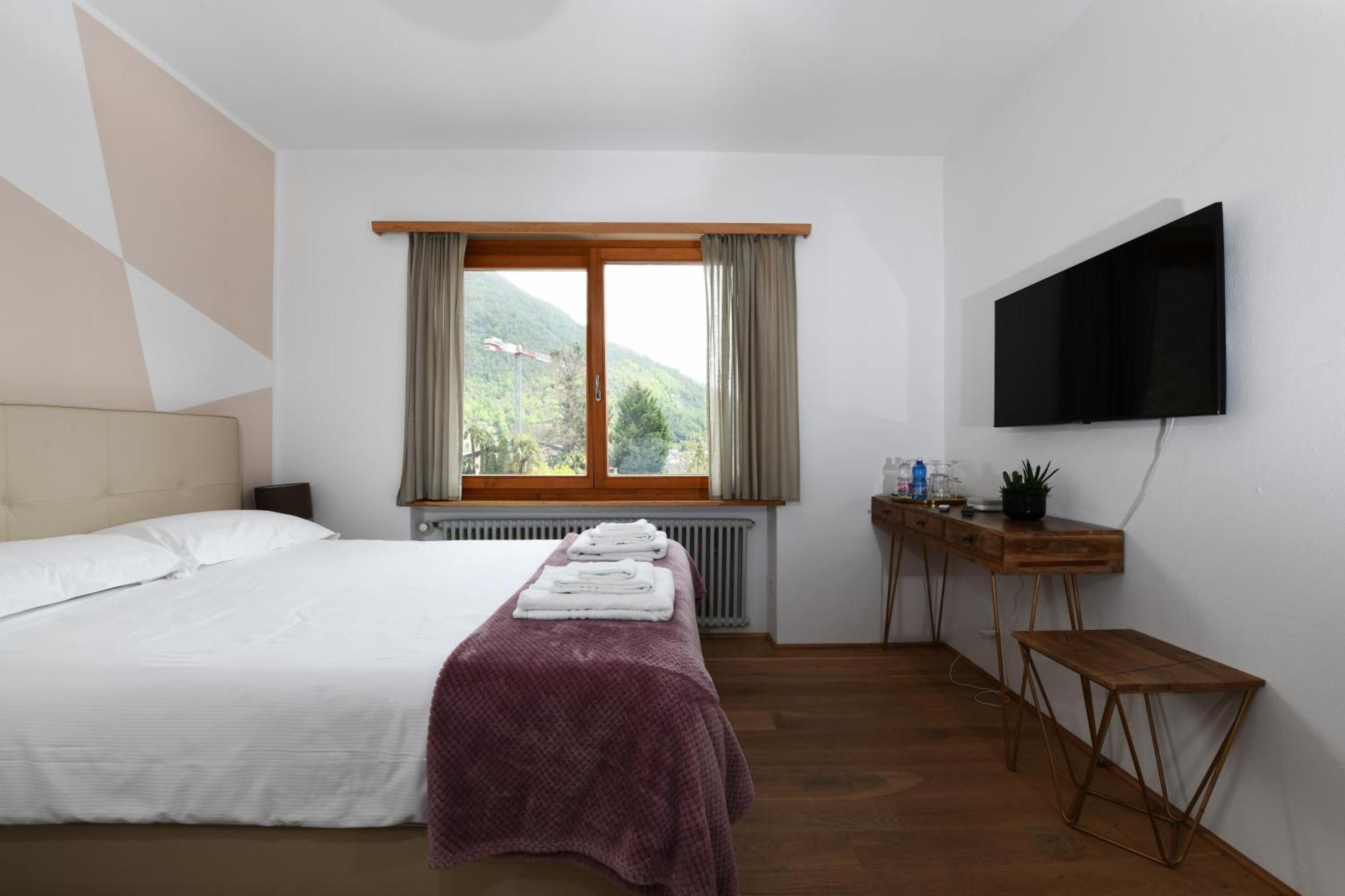 7Rooms - Self Check-In 24H Free Parking Losone ภายนอก รูปภาพ