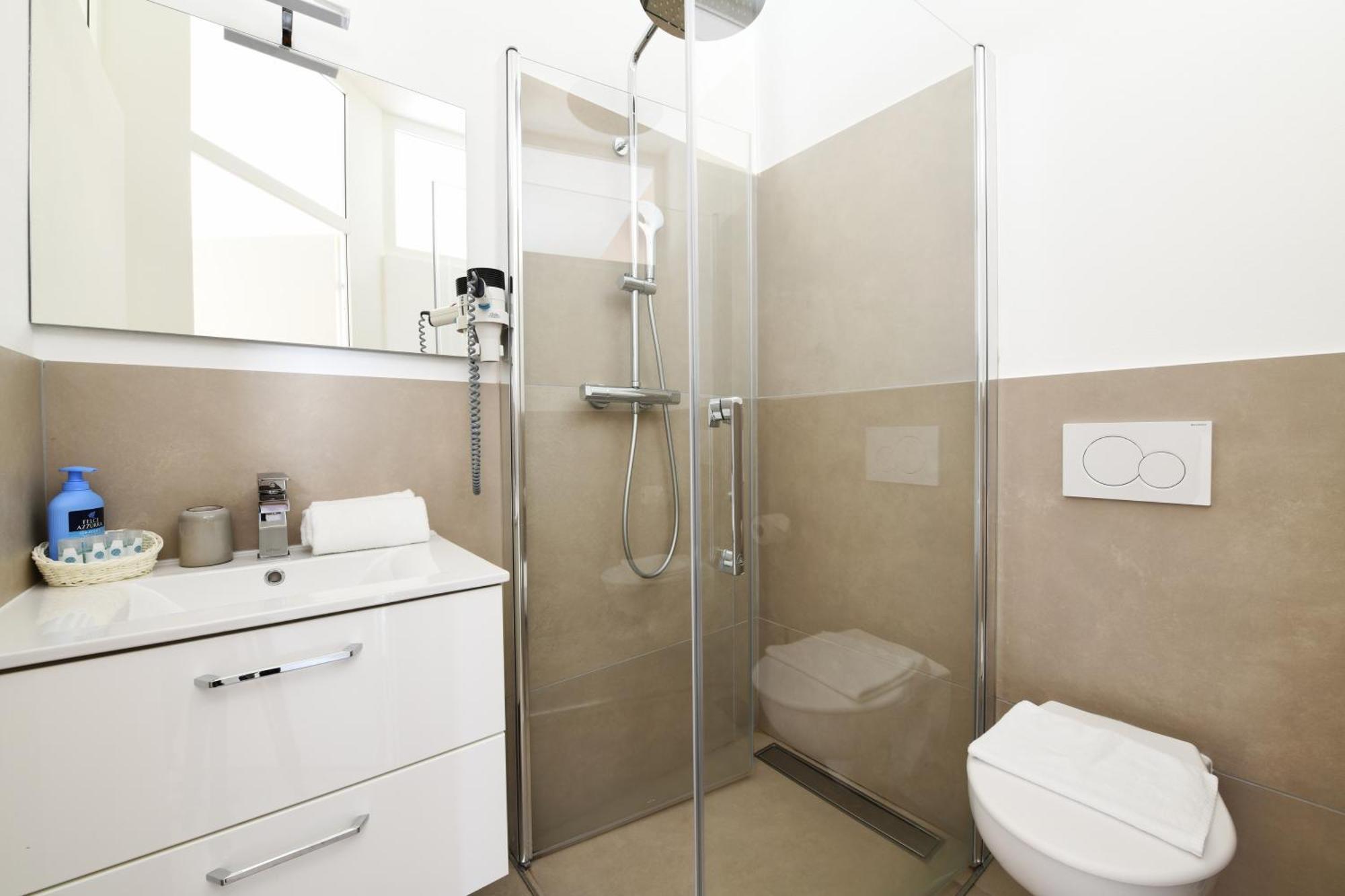 7Rooms - Self Check-In 24H Free Parking Losone ภายนอก รูปภาพ