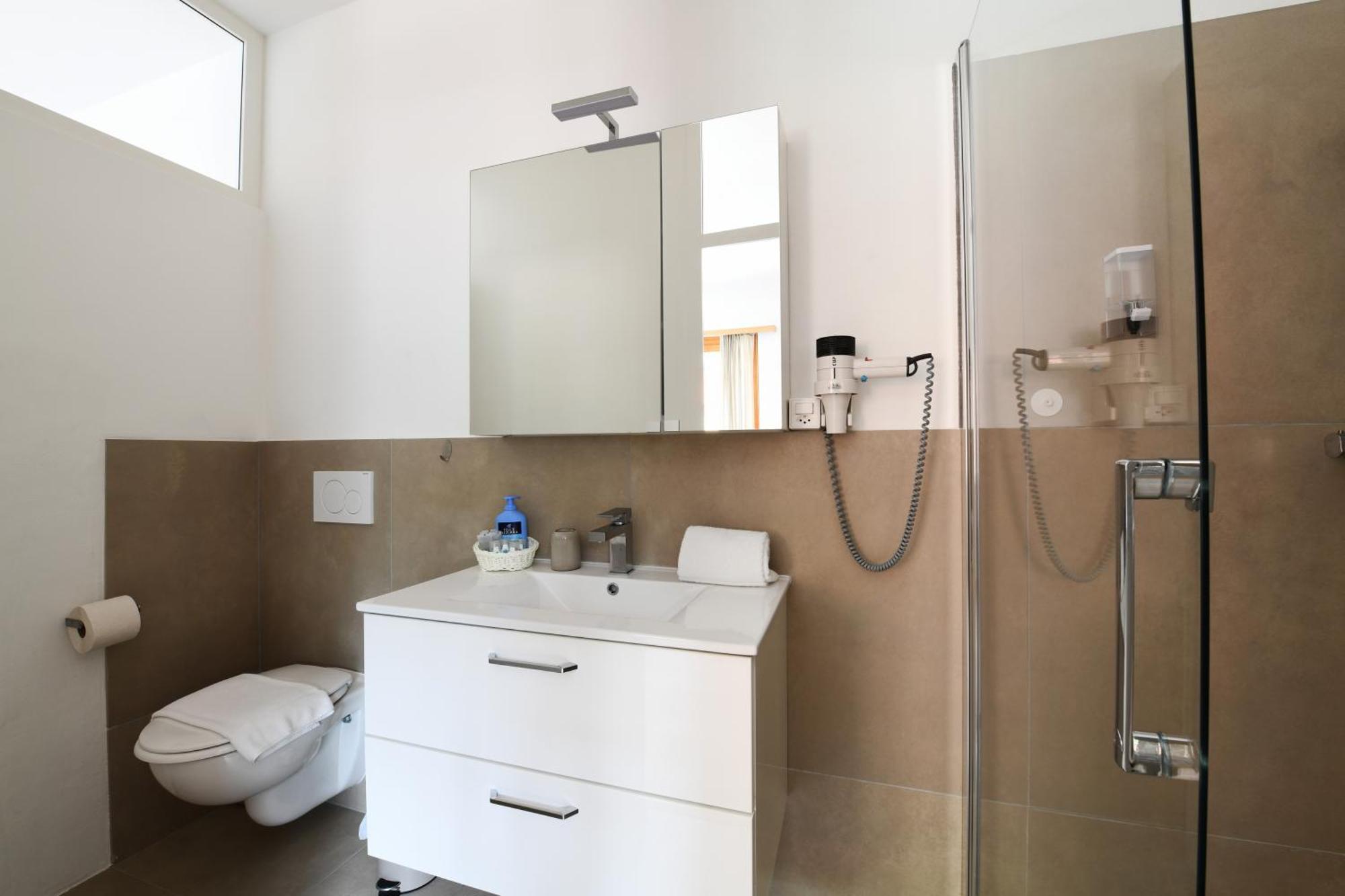 7Rooms - Self Check-In 24H Free Parking Losone ภายนอก รูปภาพ