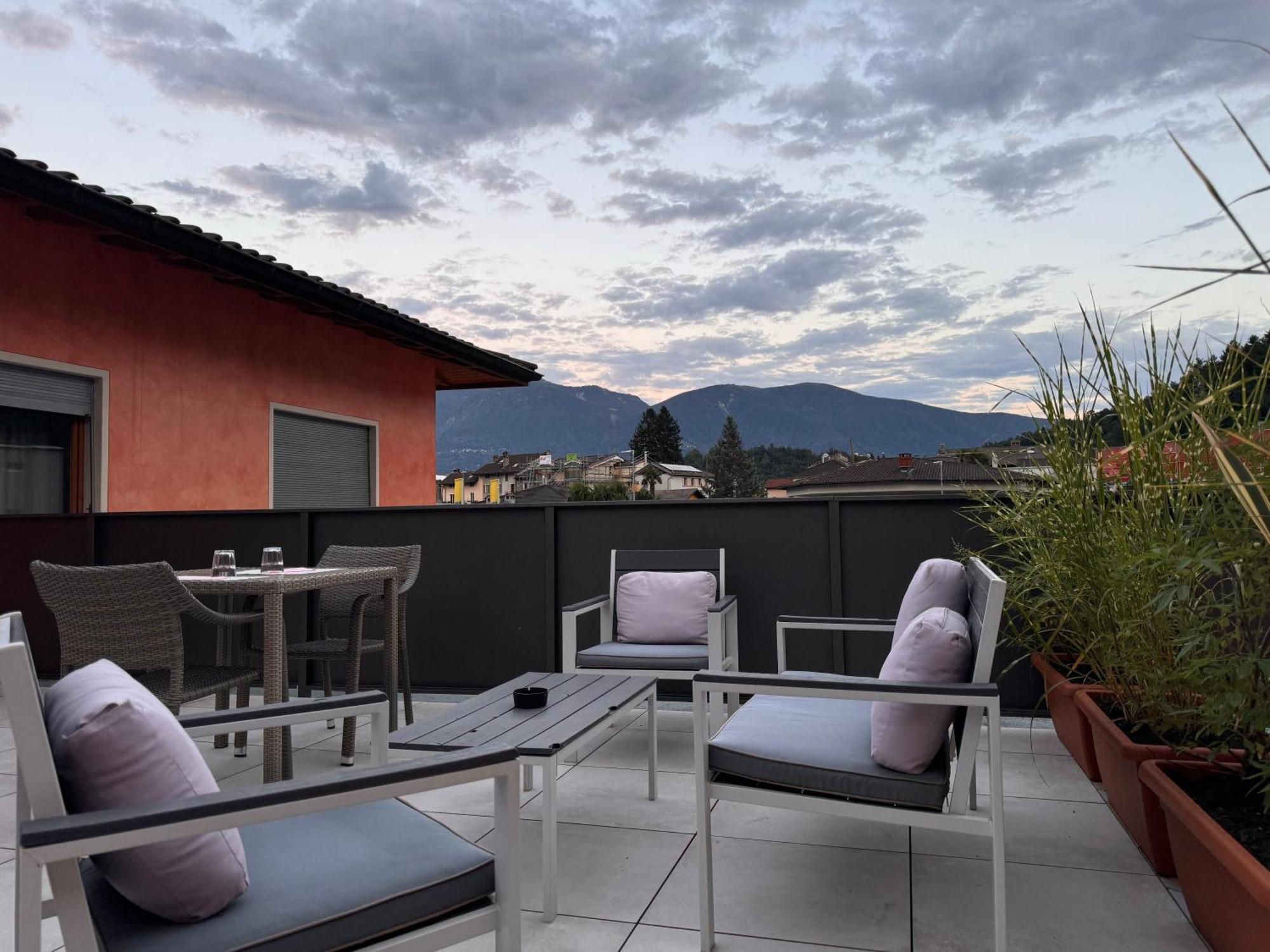 7Rooms - Self Check-In 24H Free Parking Losone ภายนอก รูปภาพ